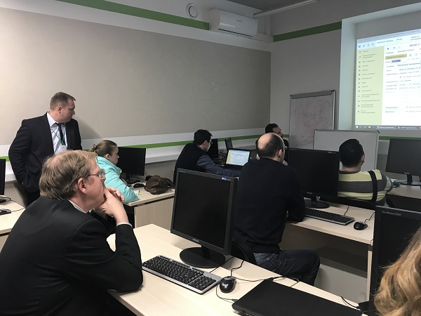 Вернисаж программных продуктов в учебном классе «СофтЭксперт»