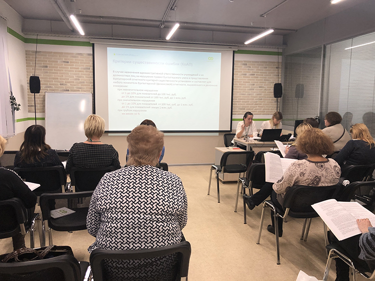 Лекторы Наталья Макеева и Татьяна Христафор